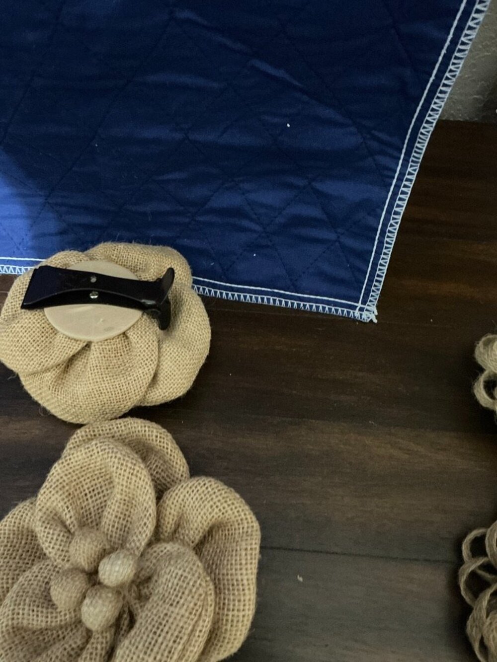 Rustic Burlap Flower Curtain Clip Backs - Picture 3 of 3